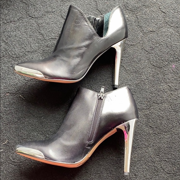 Black booties - Picture 5 of 6